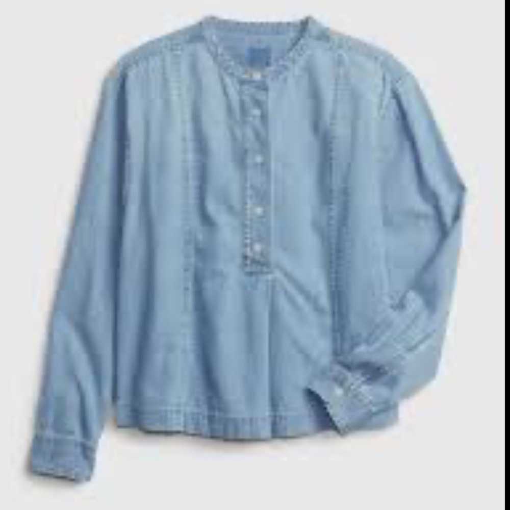 2/40$ NWT gap denim blouse